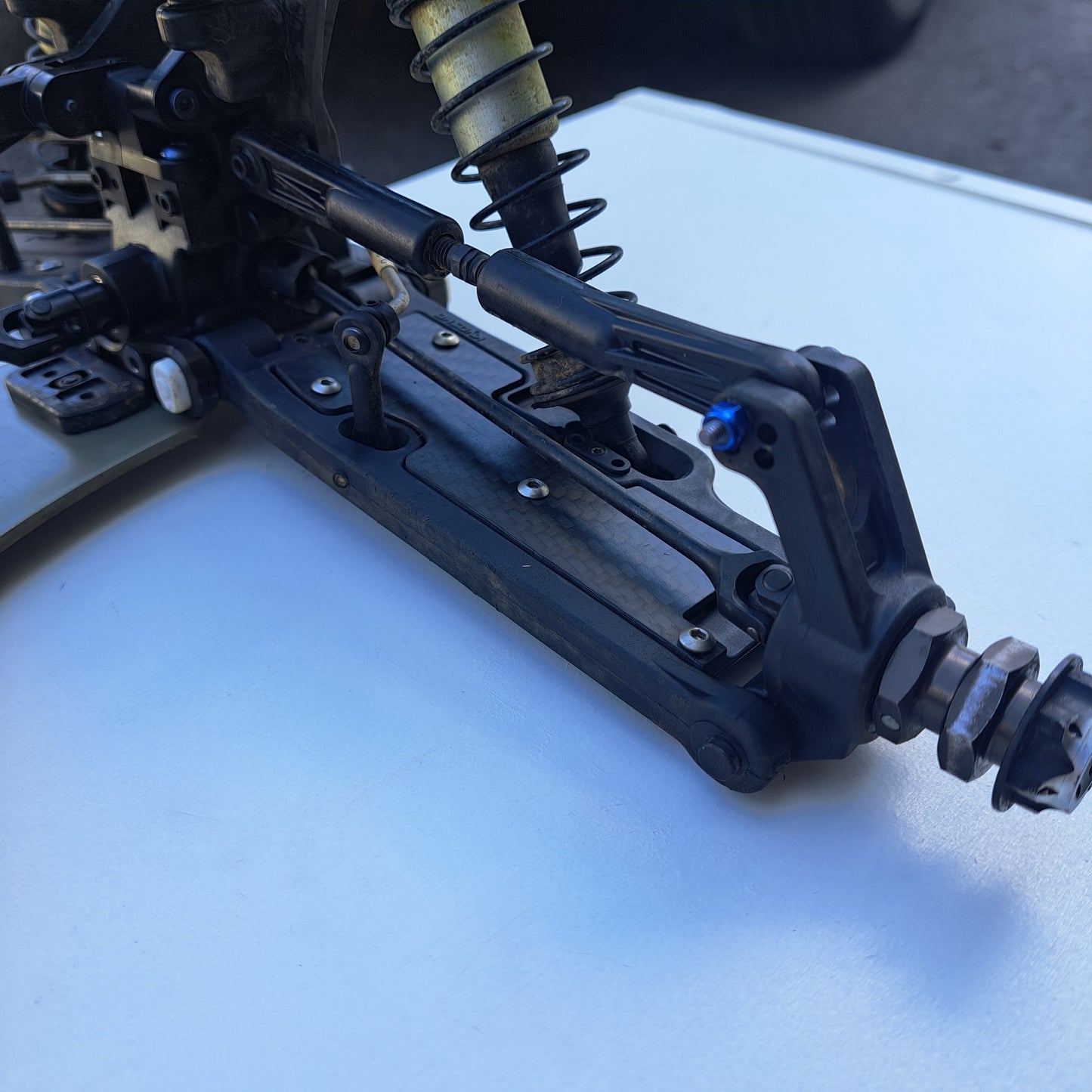 KDRC Carbon Fiber Arm Insert for Kyosho MP10T/e